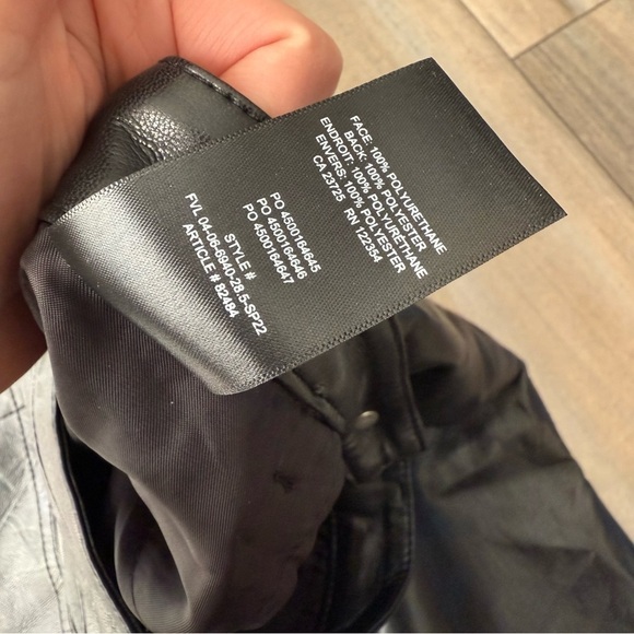 Aritzia Wilfred Melina faux leather high rise straight let pant black size 2 - Picture 5 of 8